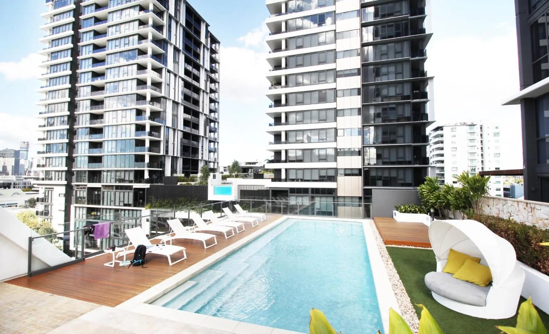 Hearty Milton Apartments Brisbane 0*,  Australia